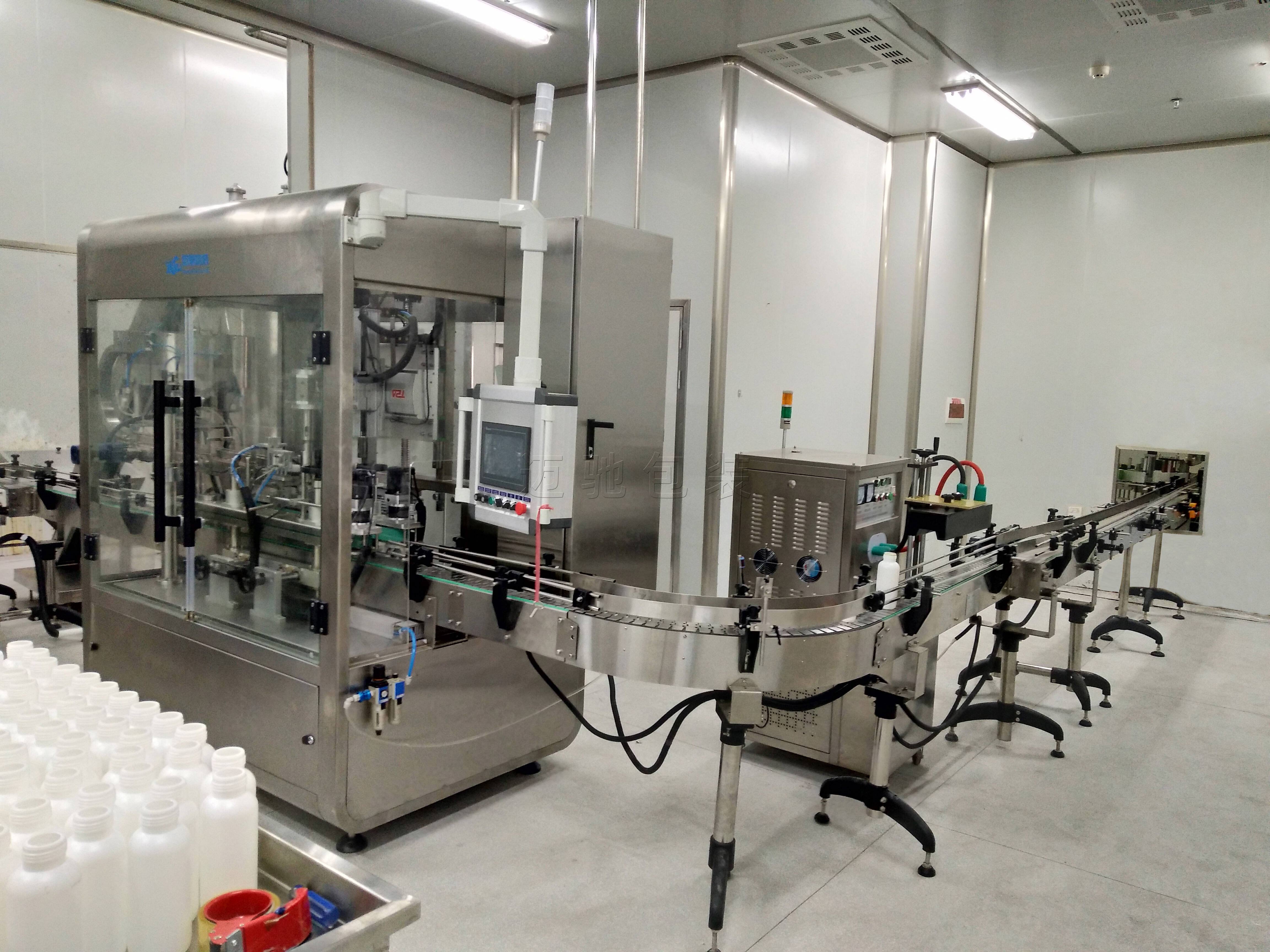 源头厂家解析：全自动液体定量灌装机如何实现高速稳定灌装