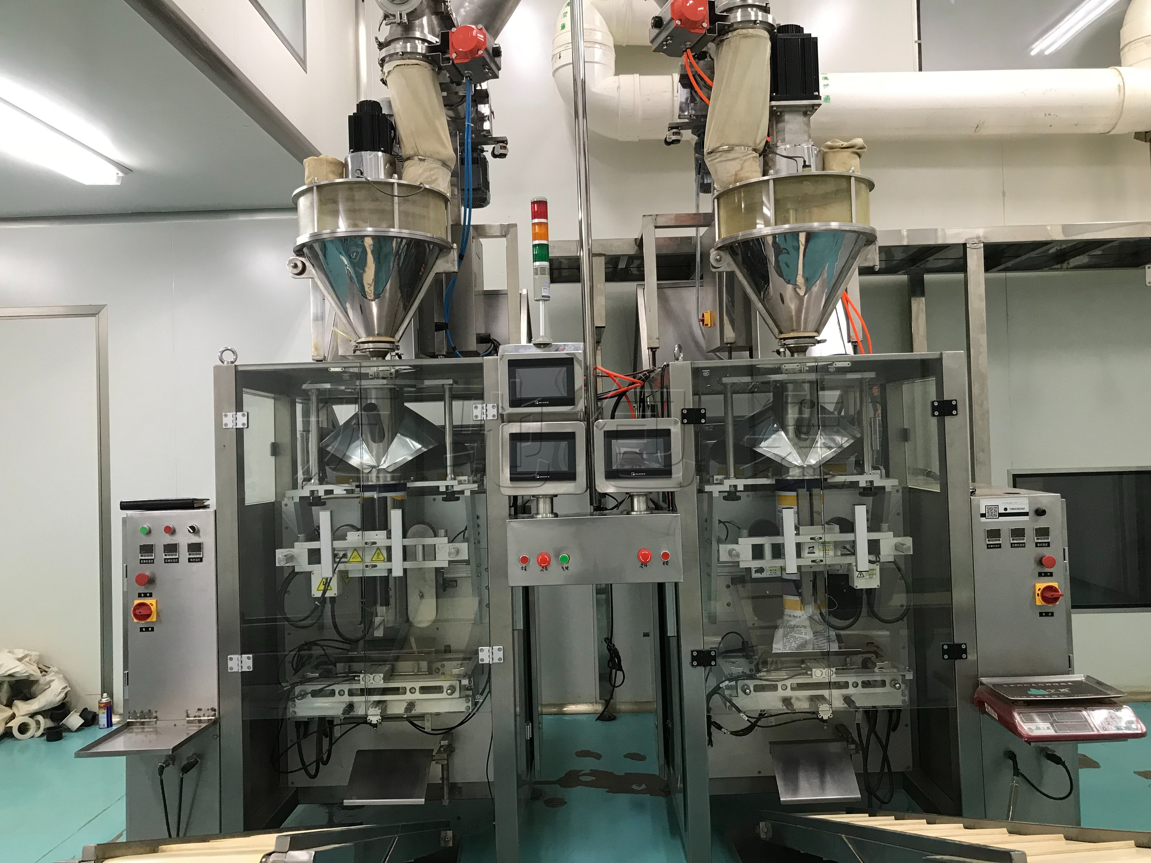 奶粉粉剂包装新方案：10公斤奶粉袋包装机与充氮锁鲜技术助力产业升级